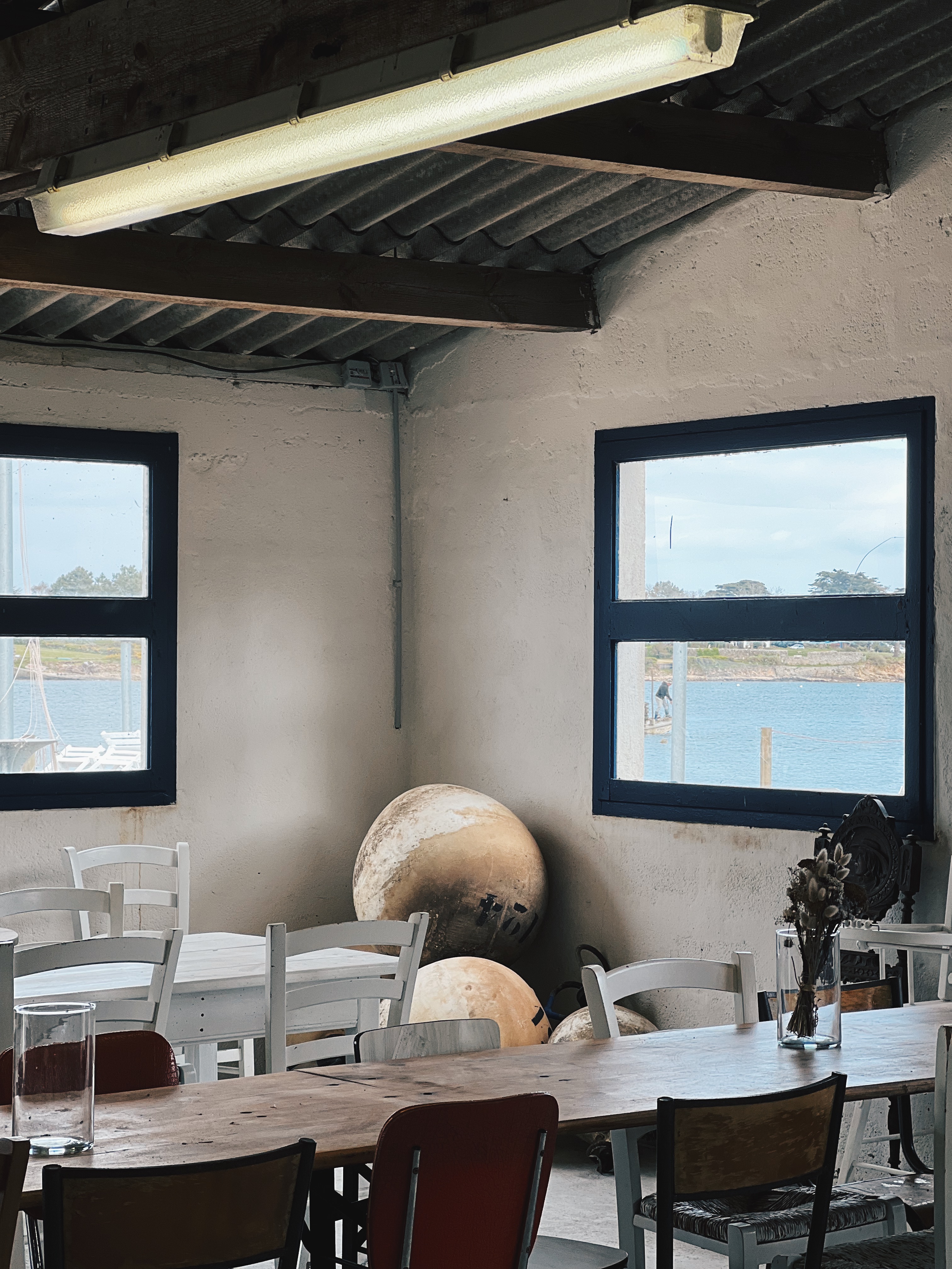Restaurant et dégustation La Simone Saint-Philibert vue rivière